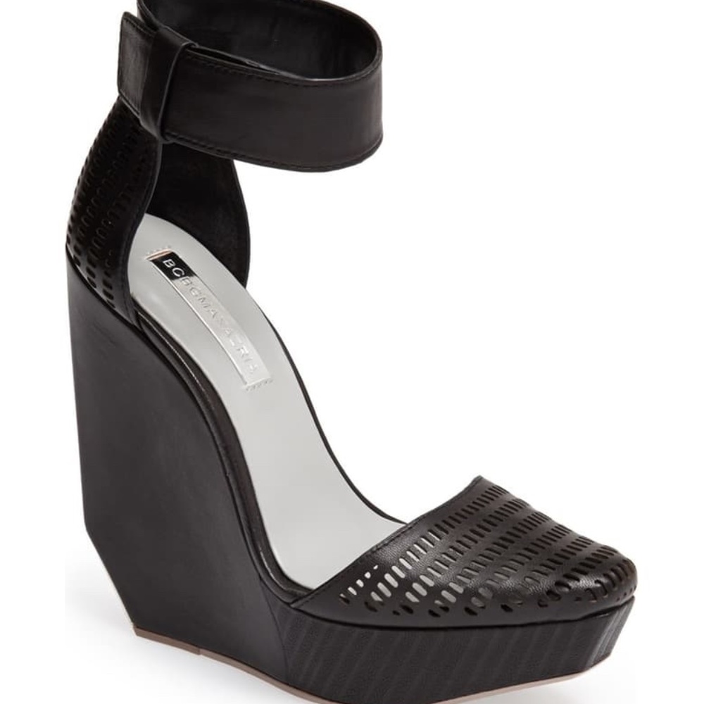 BCBGMAXAZRIA IMAGES Austin High-Heel Day Wedge